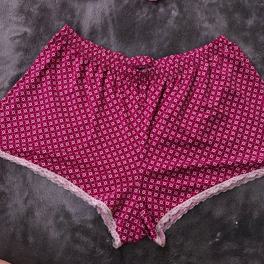 Light weight nighttime shorts, smooth material and comfy to lounge in.